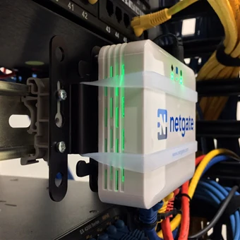Netgate 1100 DIN Rail Mount Kit - Image 3
